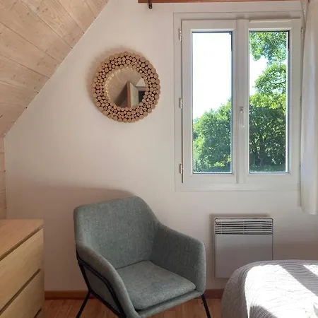 La Maison De La Colline, 4 Bedrooms, Sleeps 9 * Le Bastit